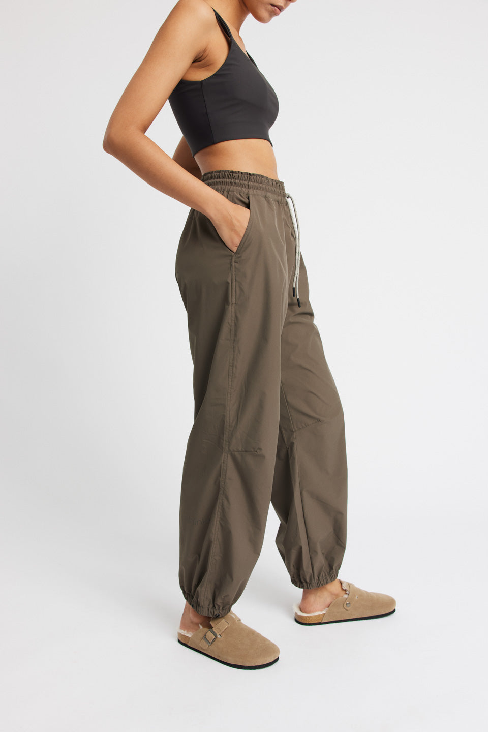 Track Pants - dark brown